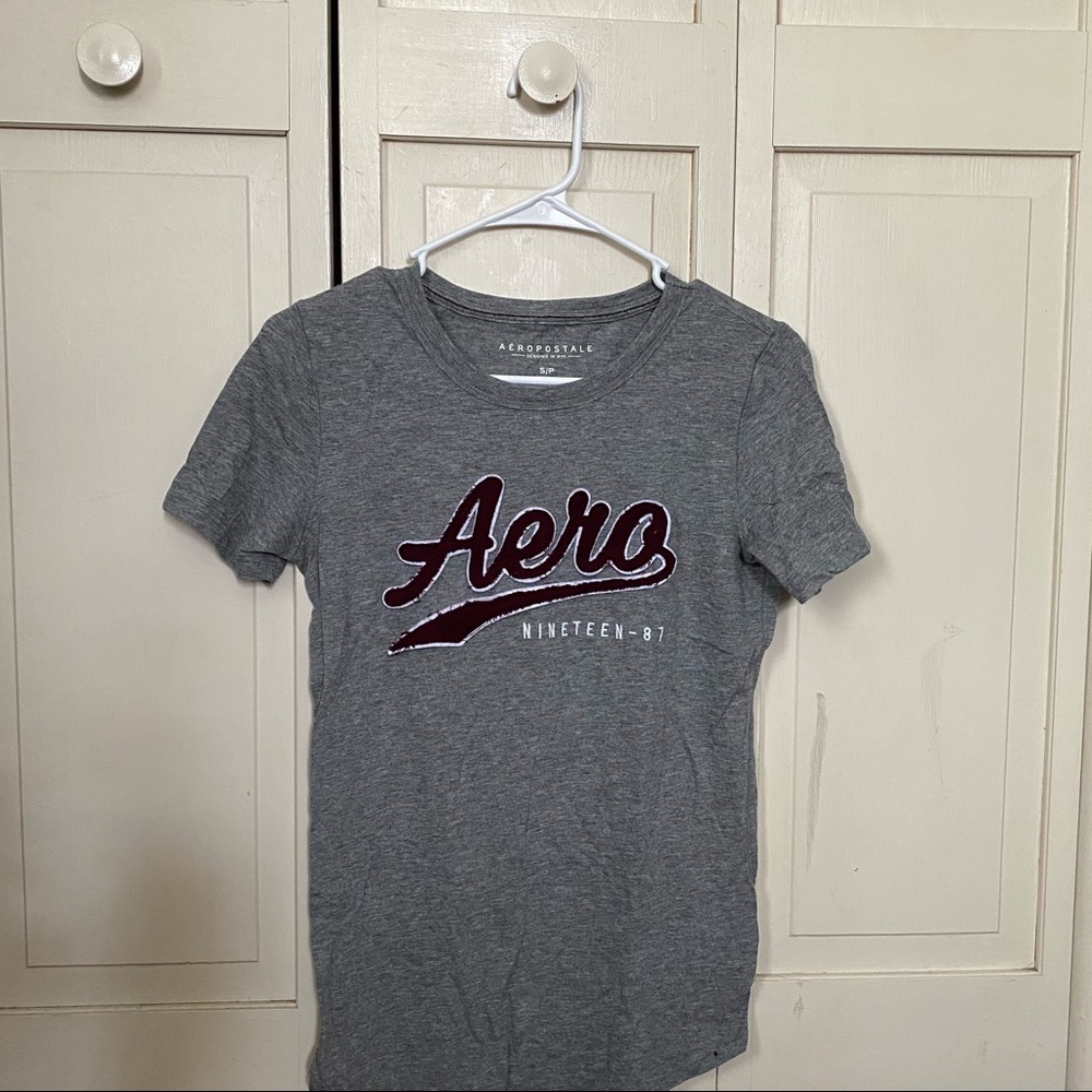 Aeropostale Gray T-Shirt